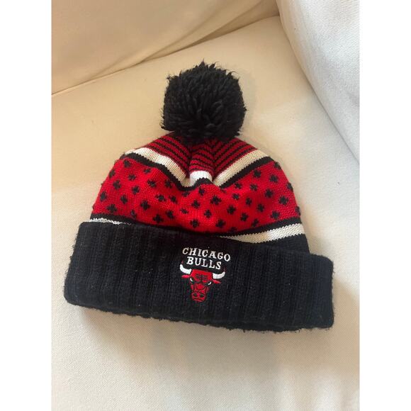 Mitchell & ness bulls beanie hat - Picture 1 of 4